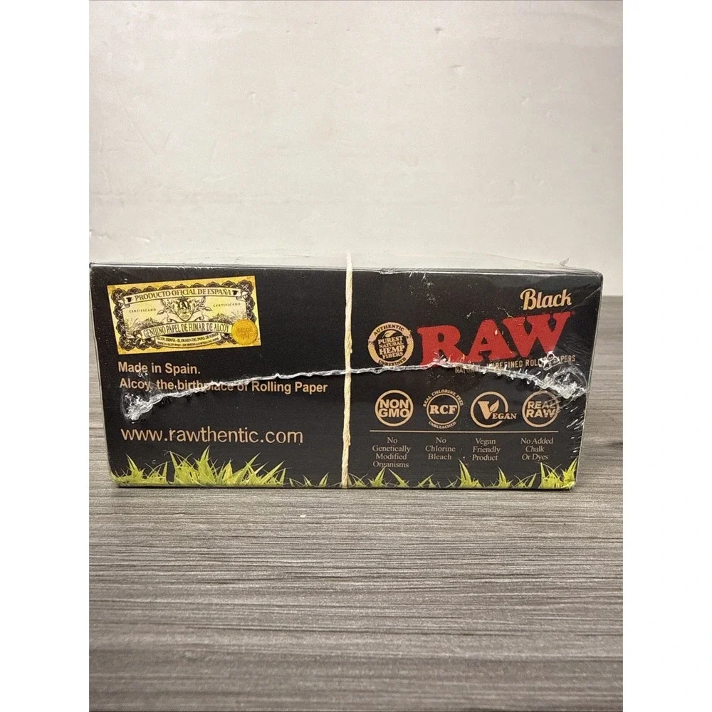 RAW‎ Black Organic King Size Slim Rolling Papers (Full Box)